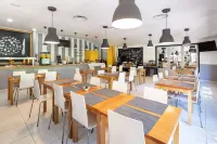 Hotel Campanile Setúbal - breakfast