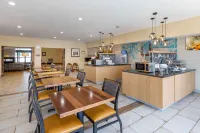 Comfort Suites Burlington Hotels in Burlington