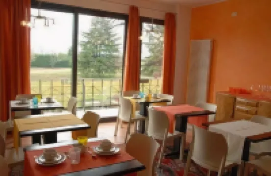 卡提埃拉 243 號鄉村別墅酒店