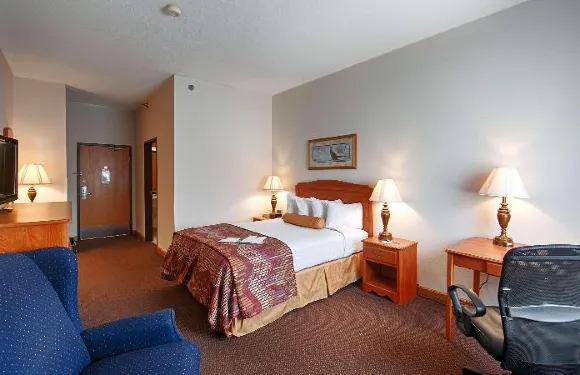 休倫南達科他嗍盟飯店