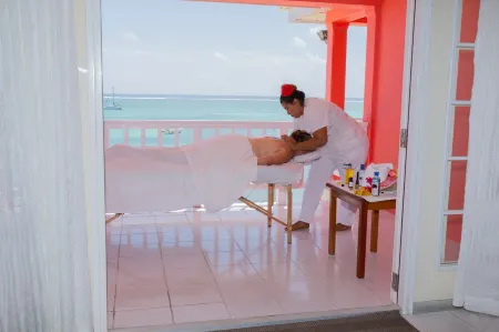 Mayan Princess Hotel