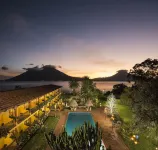 Villa Santa Catarina Hotels in San Antonio Palopó