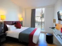 Four Points Flex by Sheraton Newcastle Hotels near Castle Garth