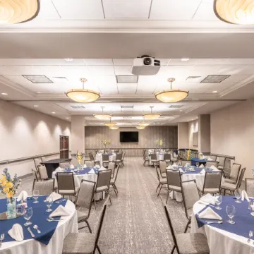Holiday Inn & Suites ORANGE PARK - WELLS RD. by IHG