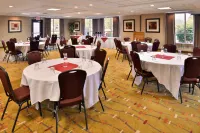 Holiday Inn Express & Suites Albany Hotels in Albany