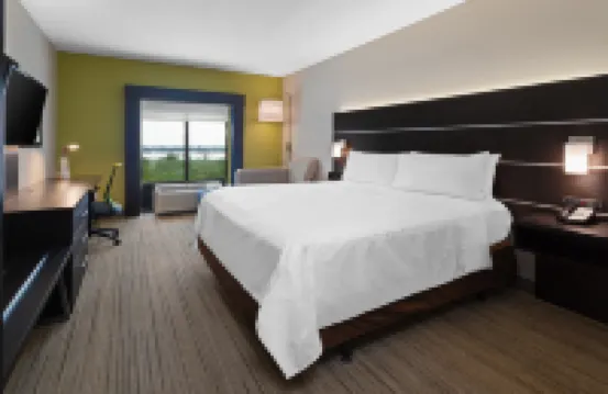 Holiday Inn Express & Suites LAKE PLACID by IHG