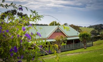 The Bryn at Tilba - Housity