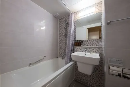 Best Western Asan Hotel Отели рядом с достопримечательностью «Университет Сонмун»