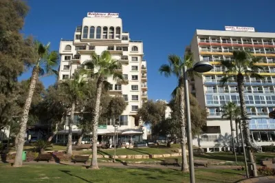 Residence Beach Hotel Hotel dekat Poleg Beach