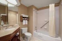 Baymont by Wyndham Lewisville - parking