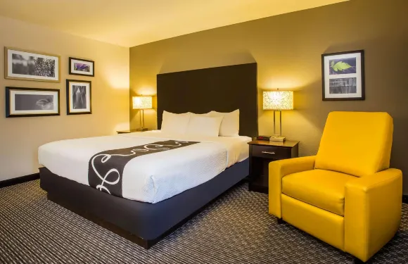 奧什科什拉昆塔温德姆酒店