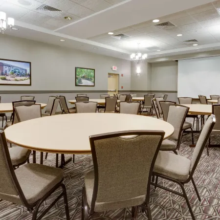 Drury Inn & Suites Middletown Franklin
