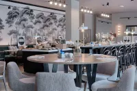 NH Lyon Airport Hotels in Коломб'є-Соньє