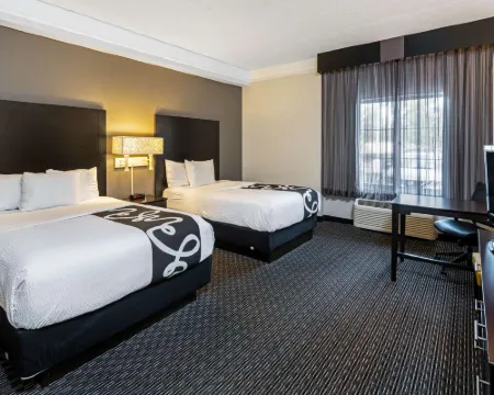 La Quinta Inn & Suites by Wyndham Mesa Superstition Springs Hotels in Mesa