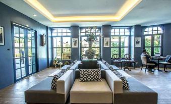 Baba House Hotel
