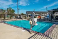 Candlewood Suites LAKE CHARLES-SULPHUR by IHG - Rooftop Pools