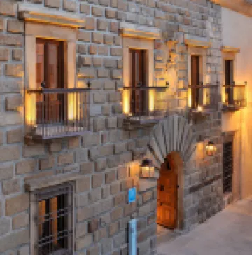 Palacio Carvajal Girón فنادق في 