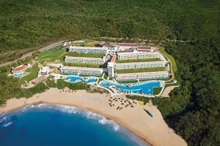 Secrets Huatulco Resort and Spa