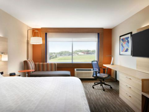 Holiday Inn Express Mccook