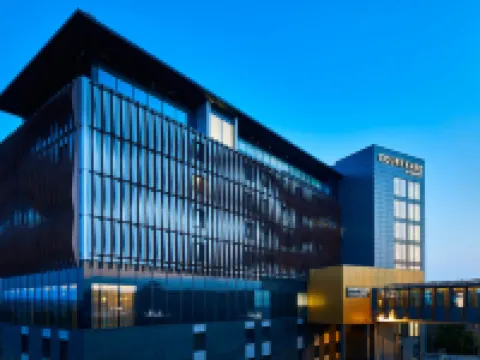 コートヤード・バイ・マリオット・エクセター・サンディ パーク エクセターのホテル