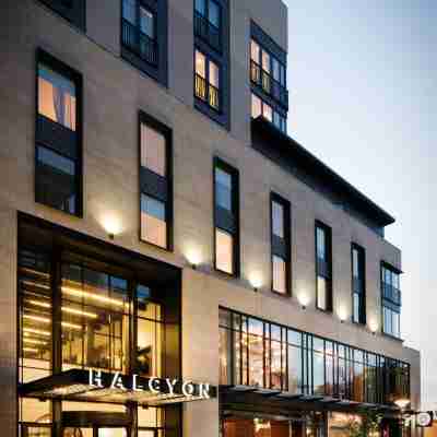 Halcyon - A Hotel in Cherry Creek Hotel Exterior