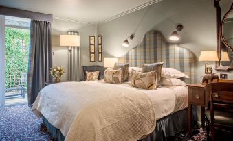 The Lygon Arms - an Iconic Luxury Hotel