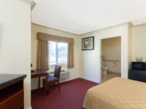 Travelodge by Wyndham Brea Hotels in Brea