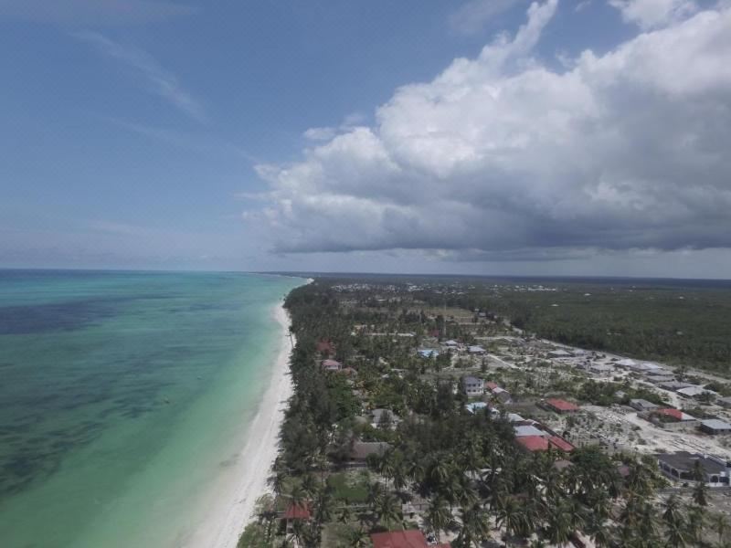 2. 바라자 리조트 ..