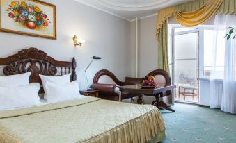 Hotel Grand Uyut