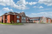 Quality Inn & Suites Hotel dekat Sheridan College