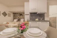 Casa Camelia Varenna Hotels near Normen Stern Pittore Art Gallery