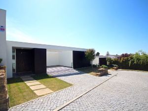 Lux Design Villa in Sintra