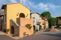 View Khaoyai House Hotels in 