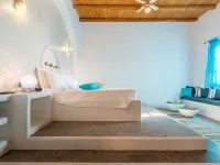 Eiriana Luxury Suites Hotels in Milos