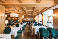 Hotel Tyrol Hotels in Selva di Val Gardena
