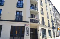 Augusten Hotel München Hotels near REWE