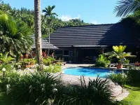 Beachouse Resort Hotels in Komave