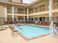 Days Inn by Wyndham Humble/Houston InterContinental Airport Hotels in Humble