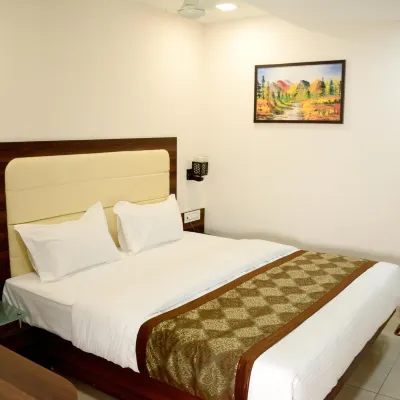 Lime Tree Hotels & Resorts Llp Hotels near Jamnagar Train Station