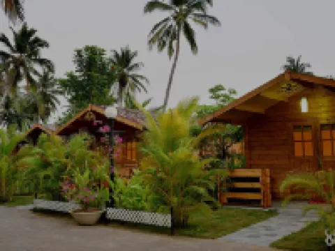 Majestic Beach Comforts Hotels in Varca