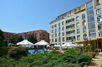 Rainbow  Aparthotel