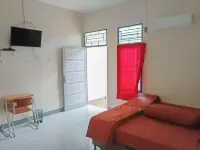 Homestay Verisha Mitra RedDoorz Hotels in Condong