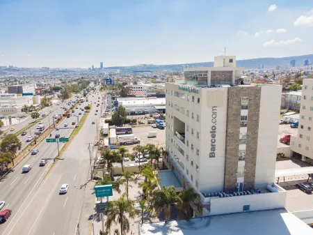 Crown Victoria Hotel