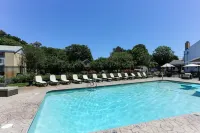Cape Colony Inn - Beach