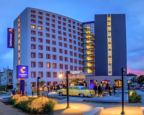 Comfort Hotel Prague City East Hotels near Vila Flora