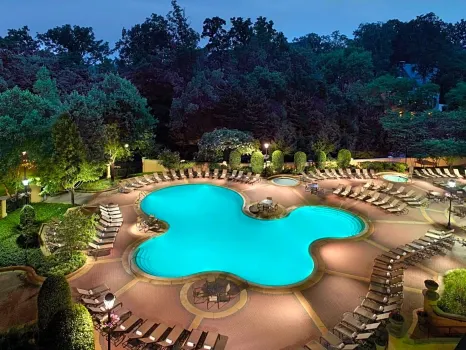 Omni Shoreham Hotel Hoteles cerca de William I Jacobs Recreational Complex