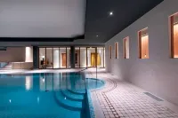 里賈納阿德萊德酒店 - 泳池