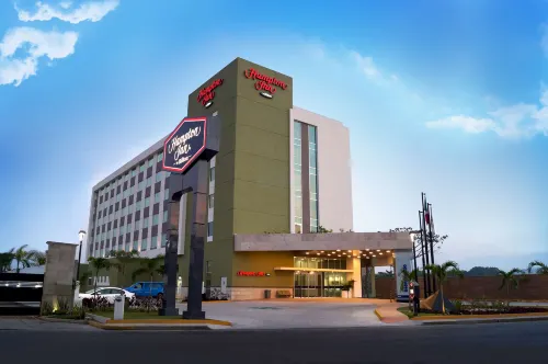 Hampton Inn by Hilton Villahermosa - Wifi