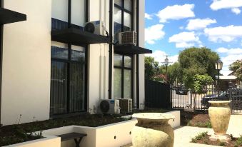 The Osmond Motel & Apartments