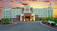 Hampton Inn & Suites Phoenix-Surprise - Pet friendly